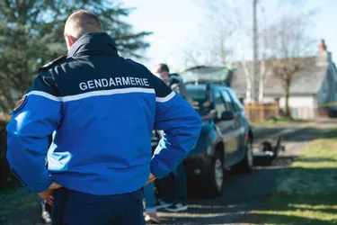 Le policier évite de justesse le véhicule du fuyard à La Bourboule (Puy-de-Dôme)