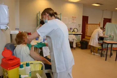 Comment des centaines de Creusois ont pu se faire vacciner sans rendez-vous ce week-end à Guéret ?