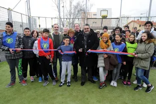 Le terrain multisports a été inauguré, hier, par le maire de Clermont