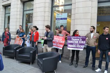 Onze militants écologistes interpellés par la police à Lyon