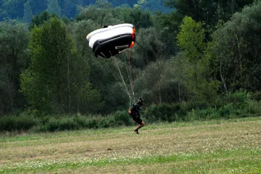 « Auvergne Parachutisme à Issoire, c'est fini »