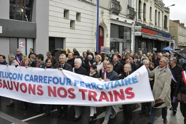 Le maire de Montluçon appelle à manifester contre la fermeture d'un des guichets de la gare