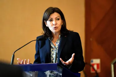 La maire de Paris, Anne Hidalgo, officialise sa candidature à l'élection présidentielle de 2022