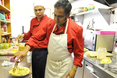 Le chef Khan Biplob livre sa recette de pain indien le nan