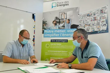 Courtier en énergie à Montluçon (Allier), Ludovic Cardot aide entreprises et particuliers à gérer leurs dépenses en gaz et électricité