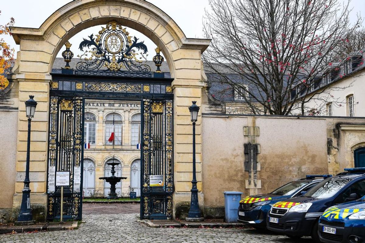 Elles ont vécu l'enfer en cuisine : trois étudiantes harcelées par l'employé d'un restaurant à cosne-sur-loire