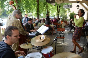 For Jazz a animé la terrasse du Petit Bonheur