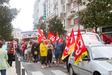 150 manifestants toujours motivés à Vichy