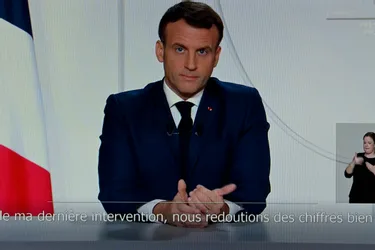 Covid-19 : Emmanuel Macron envisage une campagne de vaccination "grand public" dès le printemps