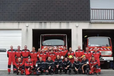 Trente pompiers déblayeurs en exercice