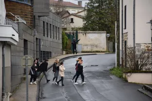 Dispositif levé au lycée Blaise-Pascal à Ambert (Puy-de-Dôme) : pas d'homme retranché dans l'établissement, une enquête ouverte