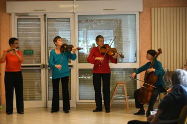 Le quatuor Stanzi joue Mozart pour les résidents des hôpitaux bourbonnais