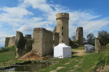 À la découverte du château de La Faye, à Olmet (Puy-de-Dôme)