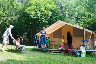 Pour séduire un public nouveau, les gérants du camping de Beaulieu testent le tout-équipé