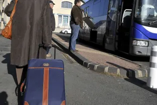 Grève SNCF : Aurillac-Issoire en autocar, c'est aussi la galère !