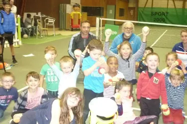 Maxi plaisir pour les « mini’kids » du Tennis passing mauriacois
