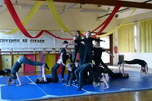 Cirque à l'école primaire
