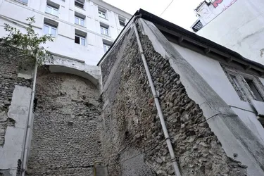 Des travaux rue Boirot ont révélé une muraille gallo-romaine qui va être mise en valeur