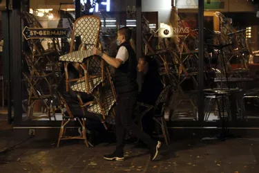 La fermeture des bars à Paris annoncée ce lundi matin