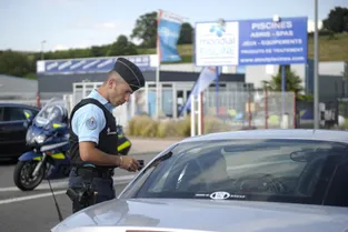 La gendarmerie appelle les automobilistes à la vigilance tout au long de l’été