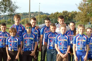 130 coureurs étaient en lice au cyclo-cross régional, sur le circuit de Montbéton, à Cusset