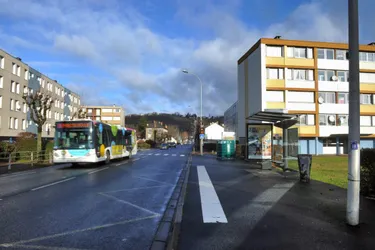 Un bus de nouveau caillassé à Brive, les chauffeurs exercent leur droit de retrait