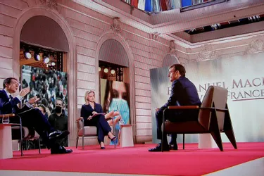 Covid, retraites, argent, pouvoir d'achat, présidentielle de 2022 : Emmanuel Macron en mode "confessions" sur TF1