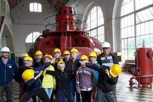 Les écoliers ont visité l’usine de Coindre