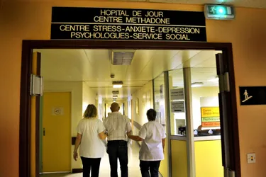 Psychiatrie : le chef de service du CHU de Clermont-Ferrand tire la sonnette d'alarme