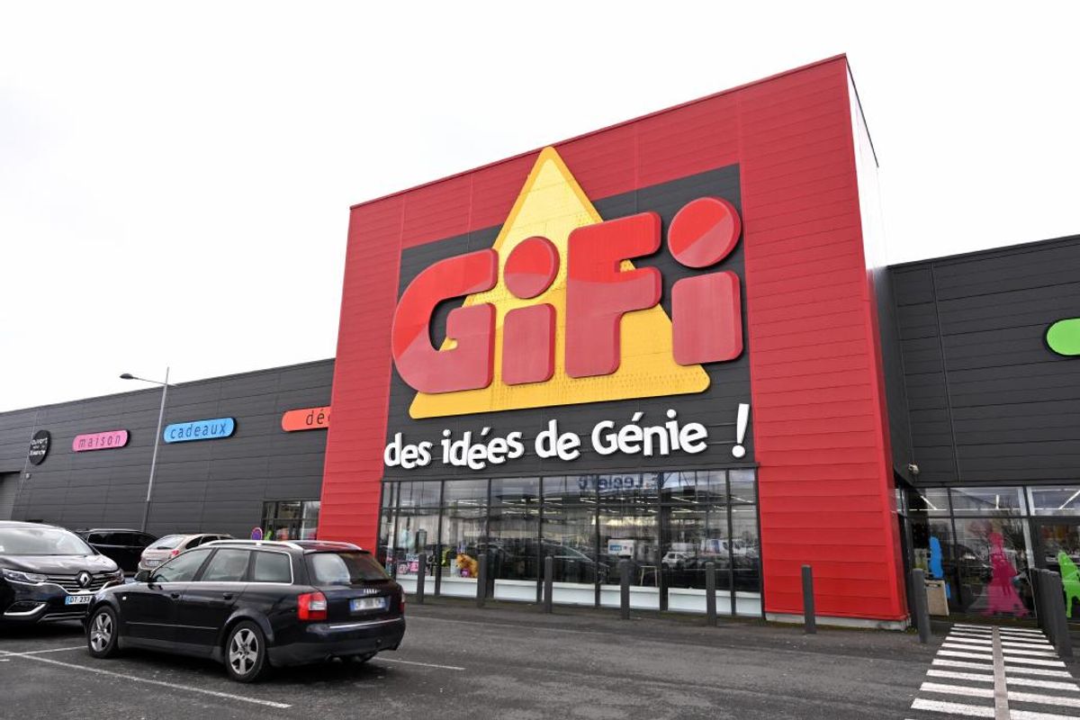 vap gifi Pack cigarette électronique tout en un, pack cigarette electronique avec  liquide | le petit vapoteur main image 1