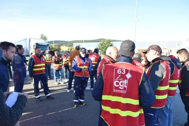 En l'absence de dialogue social avec la direction, les grévistes restent mobilisés chez Dachser à Combronde (Puy-de-Dôme)