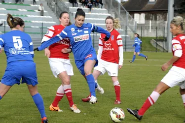Les Yzeuriennes ont perdu à La Roche-sur-Yon (2-0).