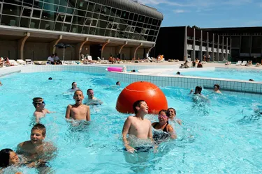 Baptêmes de plongée, jeux extérieurs et structure gonflable géante au centre aqualudique l'Ovive