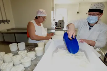La fromagerie « Lait secrets des sources » vient d'ouvrir à La Jonchère-Saint-Maurice