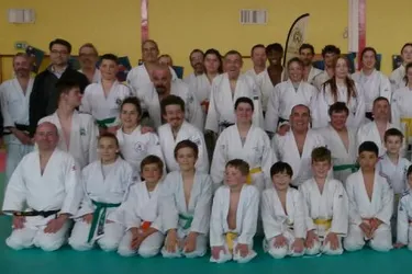 Plus de soixante judokas sur les tatamis