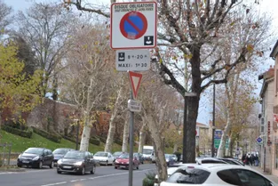 Stationnement en centre-ville : le disque bleu n'est pas toujours un réflexe...