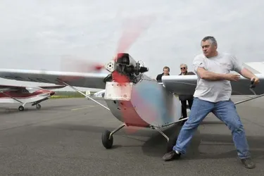 Le petit avion La Souricette a fêté ses vingt ans à l’aérodrome de Montbeugny samedi