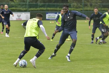 Clermont Foot : Mohamed Bayo absent à l'entraînement et incertain pour Bordeaux