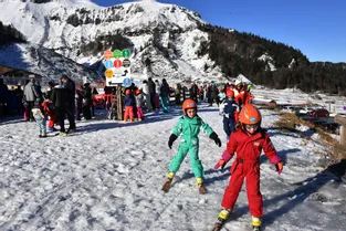 La fête du ski, qui aura lieu le 19 janvier, se prépare à la station du Mont-Dore (Puy-de-Dôme)