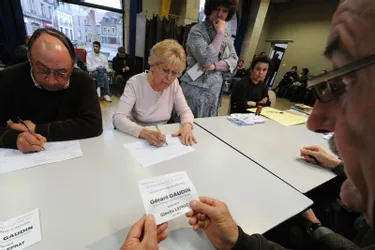 La réforme du prochain scrutin cantonal, en 2015, crée des binômes. Ici dans 15 cantons