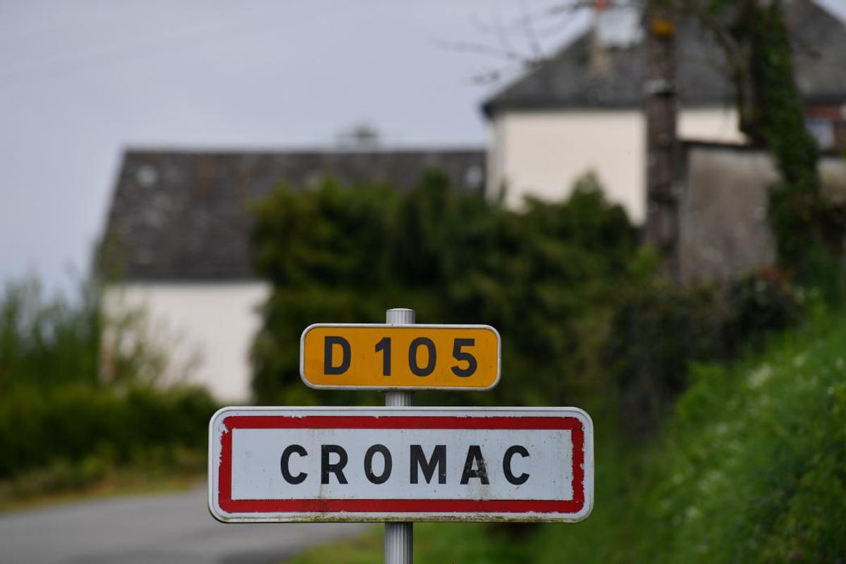 Cromac Aménagement du bourg, création d'un multiservices, déploiement de la ...