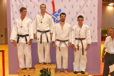 Les judokas castelpontins sur le podium départemental