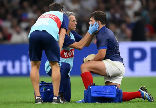 Coupe du monde : Antoine Dupont souffre d'une fracture de la mâchoire, une décision définitive prise sous 72 heures