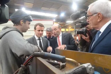Le ministre de l'Economie Emmanuel Macron en visite chez Matière