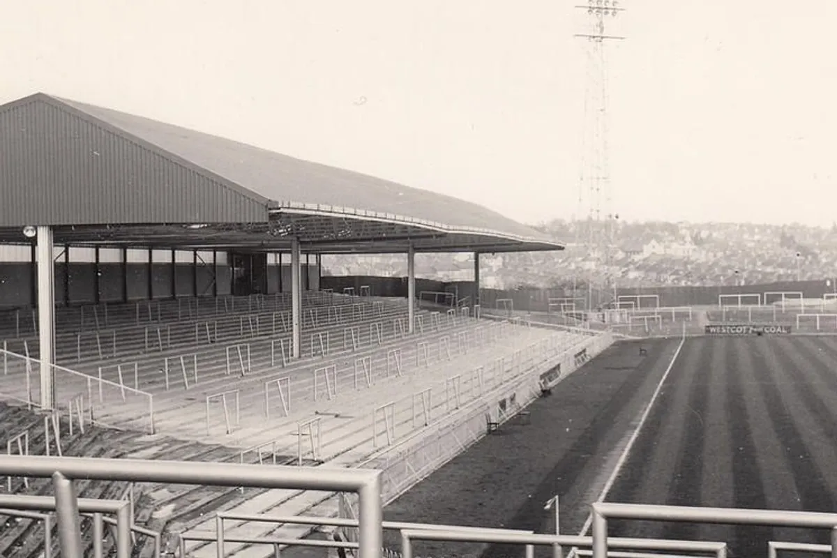 PHOTOS - Quand l'AS Saint-Étienne rencontrait Manchester United en 1977