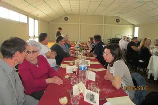 Les plus de 60 ans au repas du CCAS