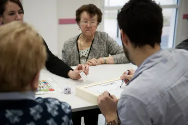 Allier : des ateliers itinérants pour lutter contre Alzheimer