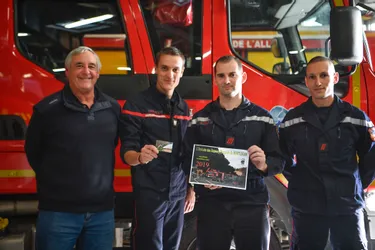 L'Amicale des pompiers de Montluçon prête à commencer la distribution de son calendrier 2019