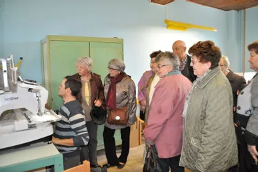 L’AFICA visite l’atelier broderie du Réray