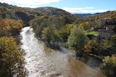 Un épisode cévenol provoque une crue de saison sur la rivière Allier, dans le Brivadois